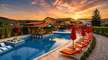 Image for: O zi la piscina